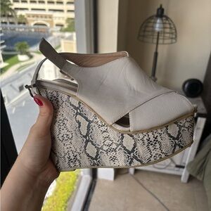 NWOT Call it Spring Beige Platform Wedge Sandals with Snakeskin Pattern